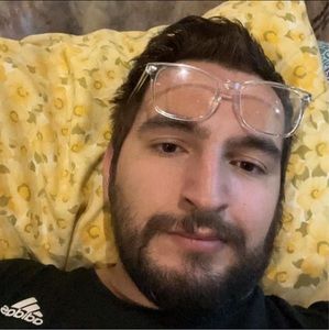 Meet your Posher, Ali aydın